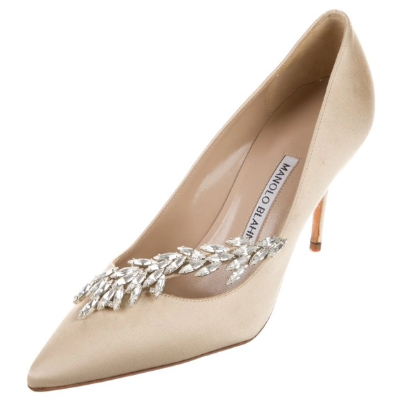 Manolo Blahnik Nadira Champagne Satin Heels Crystal Embellishment  7.5 US - Picture 2 of 16